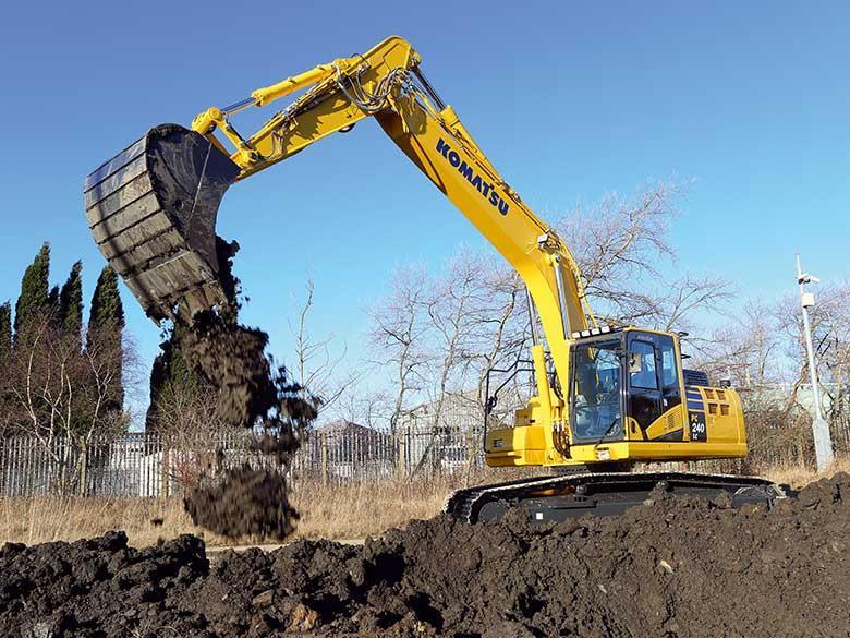 Komatsu PC240-11 Excavator